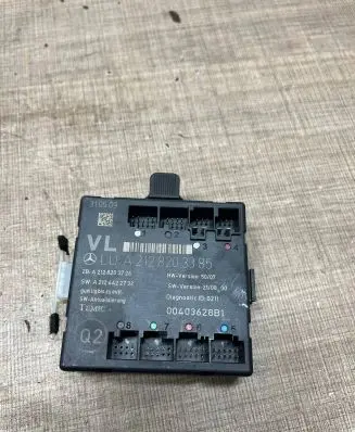 Mercedes-Benz E W212 Door control unit/module A2128203726 A2124422732 A2128203385