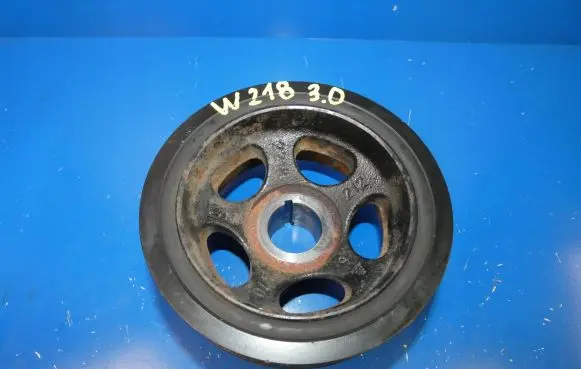 Mercedes-Benz CLS C218 X218 Crankshaft pulley