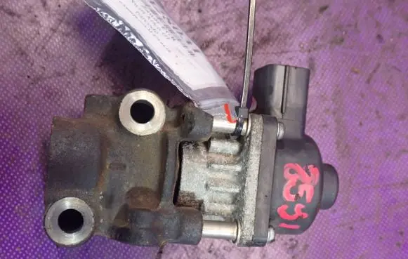 Suzuki Swift I EGR valve
