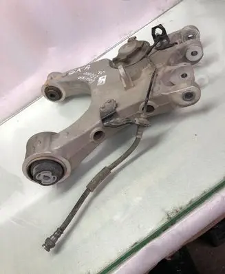 Alfa Romeo Giulia Rear upper control arm/wishbone 21039371