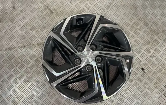 Hyundai i30 R16 alloy rim