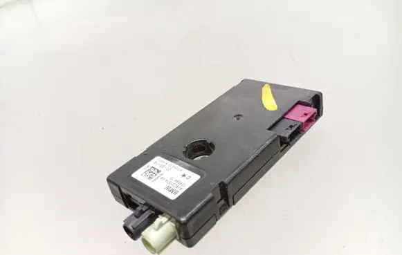 BMW 3 F30 F35 F31 Aerial antenna amplifier 10859410