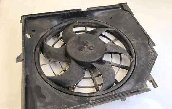 BMW 3 E46 Van refrigerator 0130303827 155995438 0919514