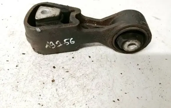 Citroen C5 Engine mount bracket