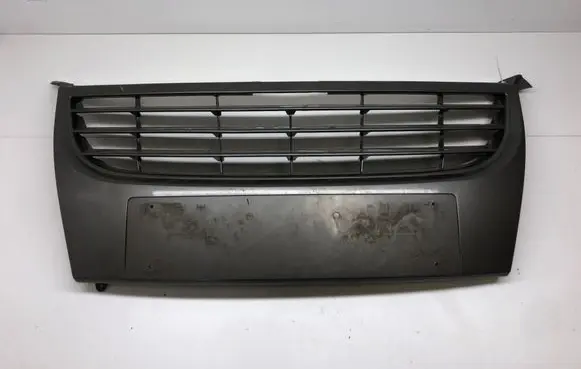 Volkswagen Touran I Front bumper upper radiator grill