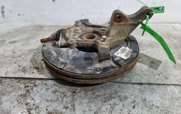 Volvo XC90 Front wheel hub spindle knuckle 08630771 P31200297