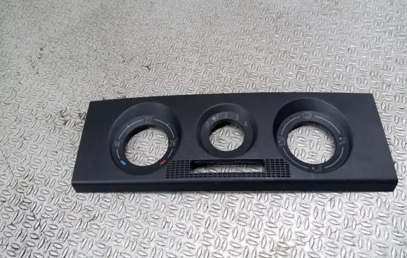 Nissan Primera Climate control/heater control trim 6Y0820075