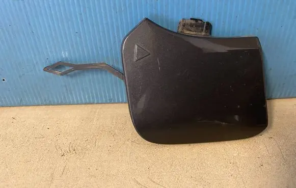 BMW X5 G05 Rear bumper row hook cap/cover 8069967