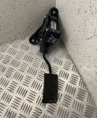 Honda CR-V Accelerator throttle pedal jm10b J30000017757
