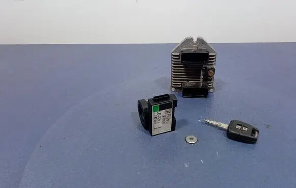 Opel Zafira A Engine control unit/module ECU 09158726