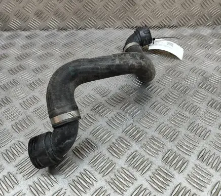Mercedes-Benz C W205 Engine coolant pipe/hose A2055012882