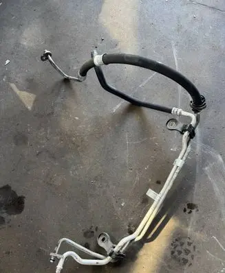 Renault Express Power steering hose/pipe/line 497203241R