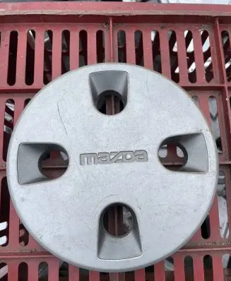 Mazda 323 Original wheel cap 6778