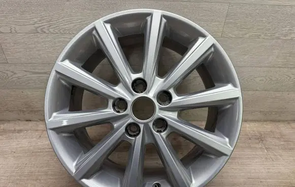 Ford Focus R16 alloy rim F1ECB1B