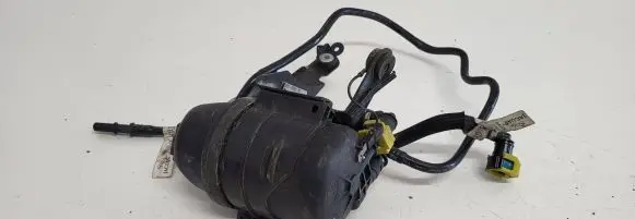 Jaguar XE Fuel filter housing GX739D202AE