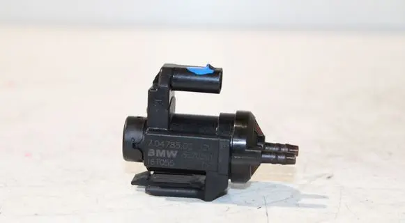 BMW 5 F10 F11 Vacuum valve 8570591