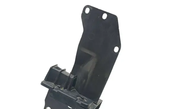 Volvo XC90 Front bumper mounting bracket 31353763