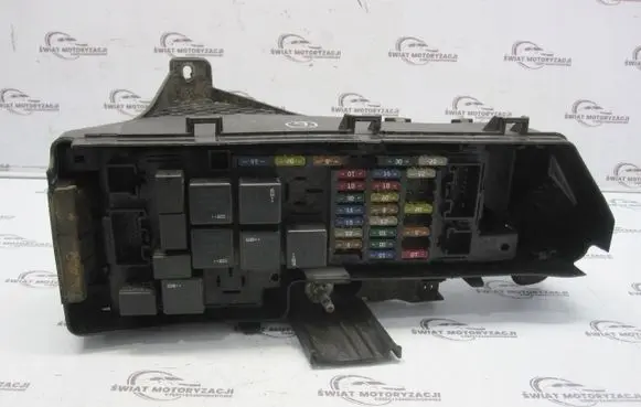 Volvo XC90 Fuse module 9494210