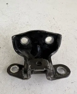 Hyundai Santa Fe Rear door upper hinge 