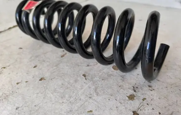 Chevrolet Camaro Rear coil spring 84010830