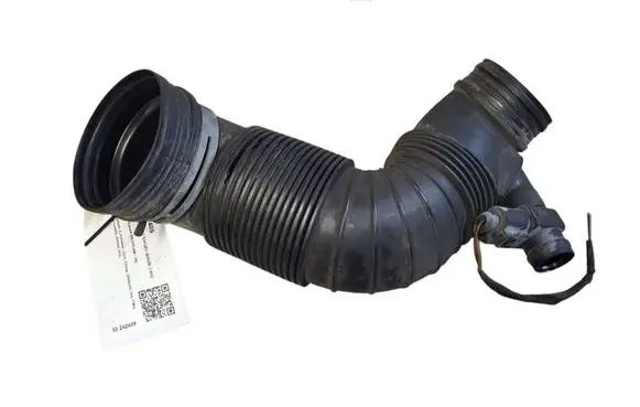 Skoda Superb B6 (3T) Air intake duct part 44619760 3L0129654