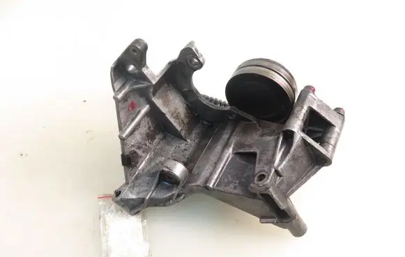 Audi A6 S6 C4 4A Power steering pump mounting bracket 054145523G