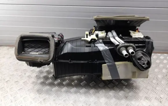Audi Q5 SQ5 Interior heater climate box assembly 8T1820005B