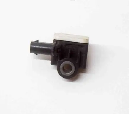 Mercedes-Benz CLA C117 X117 W117 Airbag deployment crash/impact sensor 56054085AA A1668210151