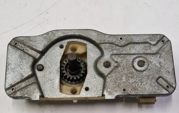 BMW 5 E34 Sunroof motor/actuator 1938413