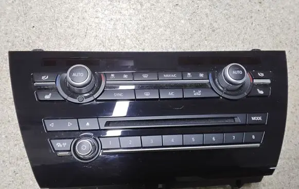 BMW X5 F15 Climate control unit 6831942