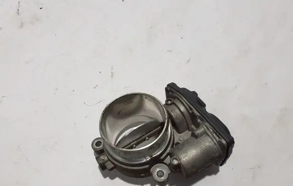 Volvo XC90 Throttle valve 31431803