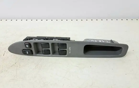 Toyota Avensis Verso Electric window control switch 8404044030