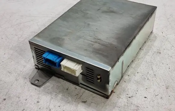 BMW X5 E53 Video control module 6945298