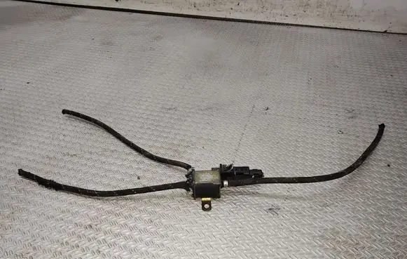 Skoda Octavia Mk1 (1U) Turbo solenoid valve 028906283J