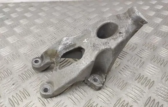 Audi A6 C7 Engine mounting bracket 8K0199307BE