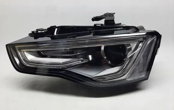 Audi A5 8T 8F Headlight/headlamp 8T0941005C