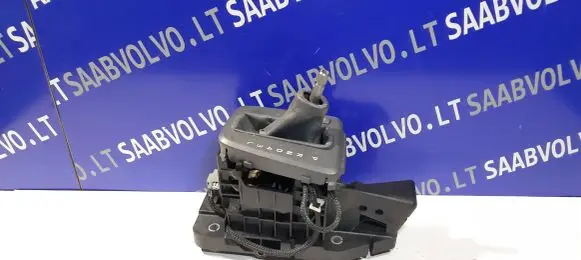 Volvo XC70 Gear shifter/selector 8636190 P08636190