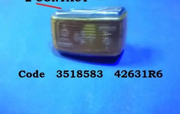 Front fender indicator light