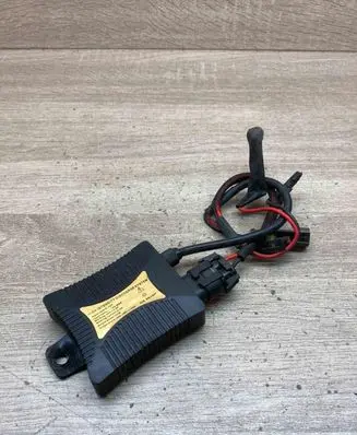 Nissan Almera Tino Voltage converter/converter module HIDBALLAST