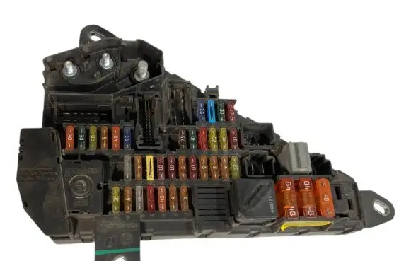BMW 5 E60 E61 Fuse module 6906588 6906601