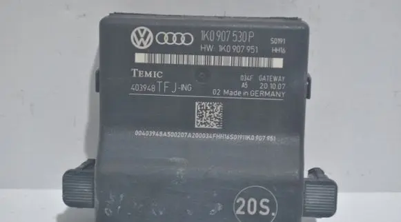 Audi A3 S3 8P Gateway control module 1K0907530P