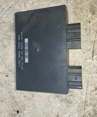 Volkswagen Bora Comfort/convenience module 1J0959799AH 5DK00795451