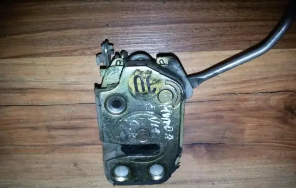 Front door lock