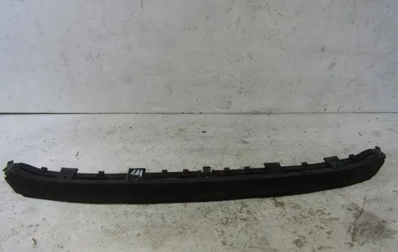 Front bumper lip