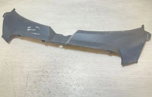 Radiator trim
