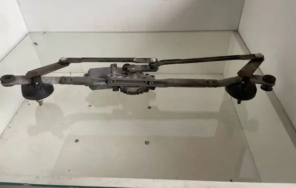 Dodge Caliber Front wiper linkage and motor 05303780AD 70113 AX1590109292