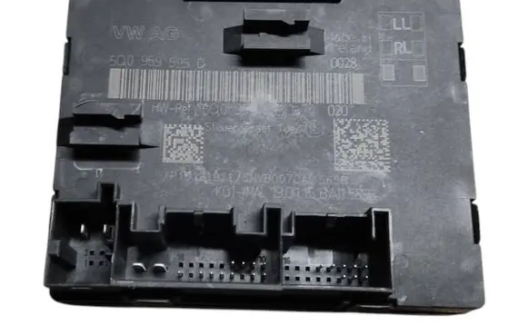Audi A3 S3 8V Door control unit/module 5Q0959595D 5Q0959595B