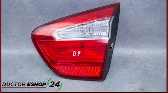 KIA Rio Tailgate rear/tail lights