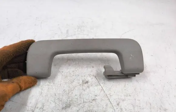 Audi A4 S4 B6 8E 8H Rear interior roof grab handle 281GK