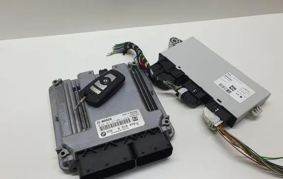 BMW 5 F10 F11 Engine ECU kit and lock set 8518479 0281018611 DDE8518479